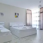 Tulips Apartment